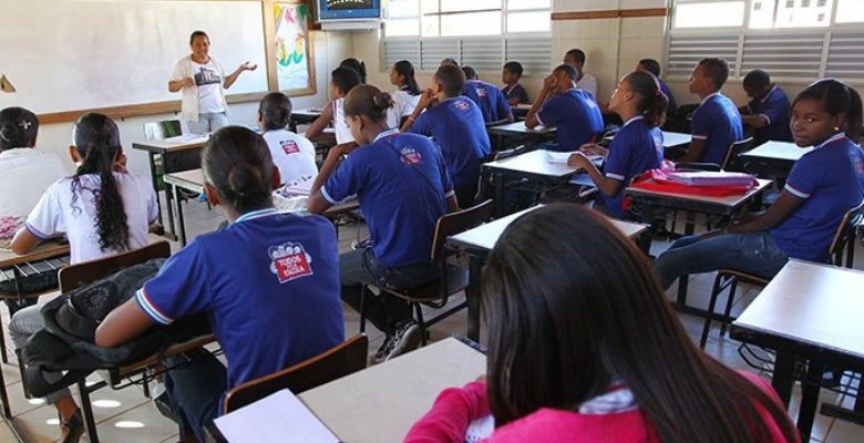 Photo of Decreto que proíbe aulas presenciais na Bahia é prorrogado mais uma vez