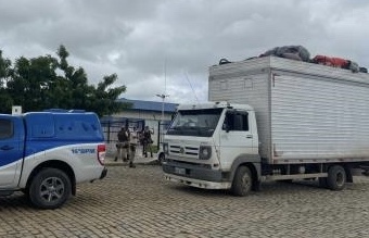 Photo of Caminhão baú sai do Paraná com 32 passageiros e é apreendido na Bahia