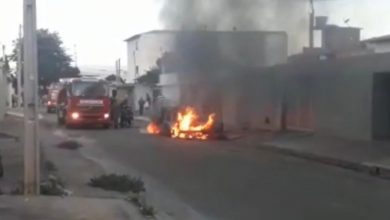 Photo of Vídeo mostra ambulância do Hospital de Base pegando fogo na Urbis IV