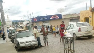 Photo of Comerciantes descumprem decreto e Vigilância Sanitária fecha estabelecimentos em Poções