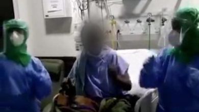 Photo of VÍDEO: Idosa internada com Covid-19 em hospital de Conquista canta música após falar com a família