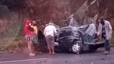Photo of VÍDEO: Carro e caminhão se envolvem em acidente próximo à Serra do Marçal; assista