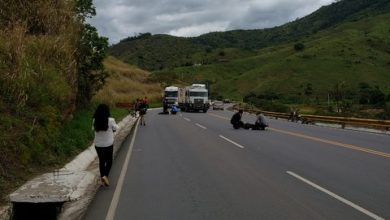 Photo of Três pessoas ficam feridas em acidente na Serra do Marçal