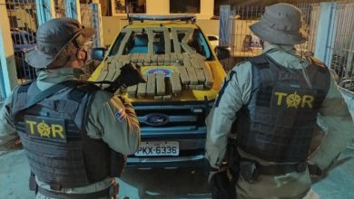 Photo of Casal é preso com mais de 90 tabletes de maconha na região