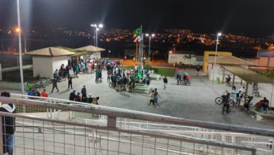 Photo of Após denúncia, polícia acaba com aglomeração em praça de Conquista