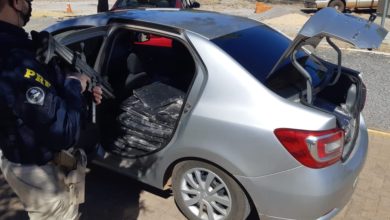 Photo of Casal é preso com quase meia tonelada de drogas em carro de passeio na Bahia