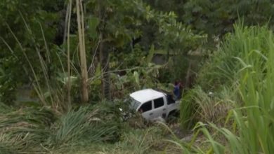Photo of Cinco pessoas ficam feridas após carro cair em ribanceira no Sul da Bahia