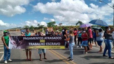 Photo of Servidores de Itambé fecham rodovia para cobrar pagamento de décimo terceiro salário