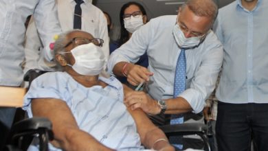 Photo of Bahia: Cidades poderão vacinar idosos acima de 90 anos a partir da próxima segunda (1º)