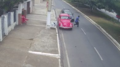 Photo of Conquista: Vídeo mostra batida na Avenida Rosa Cruz; por pouco homem não foi atropelado