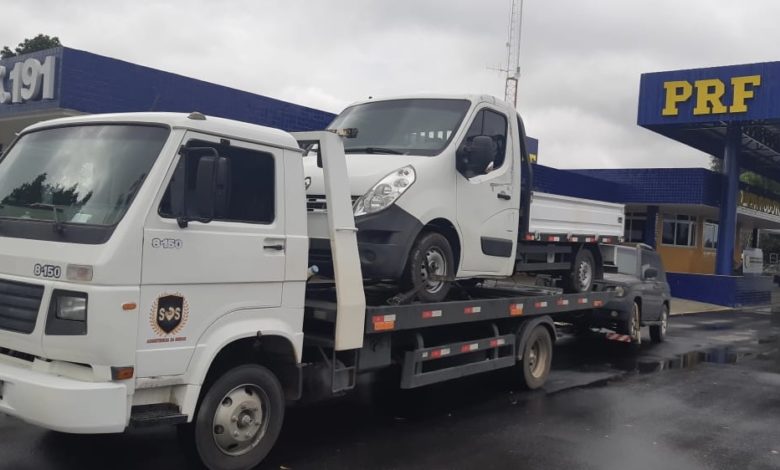 Photo of Conquista: Polícia apreende mais de 100kg de cocaína em caminhão transportado por guincho