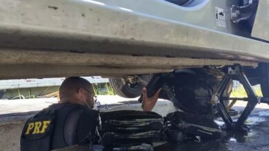 Photo of Jequié: Dois homens são presos com 10kg de cocaína dentro de tanque de combustível de carro