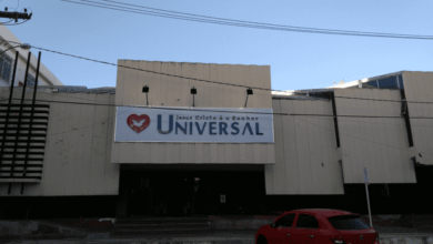 Photo of Região: Igreja Universal é notificada e tem culto suspenso pela vigilância sanitária