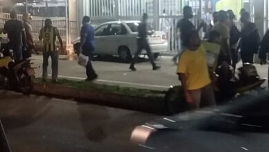Photo of Motorista de aplicativo atropela outras pessoas após ser baleado em tentativa de assalto na Bahia