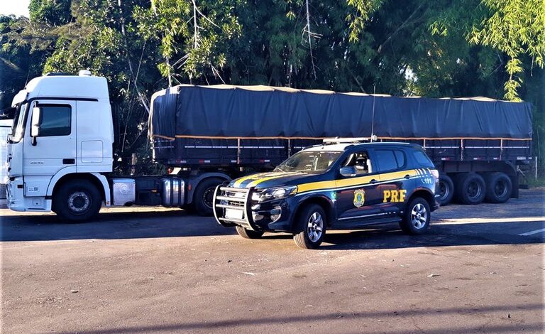 Photo of Polícia recupera carreta com carga avaliada em R$1 milhão próximo a Conquista
