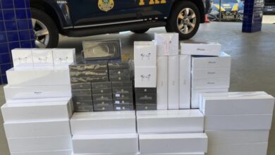 Photo of Vídeo: Polícia apreende em Conquista mais de 100 produtos da Apple avaliados em R$ 620.000; dois homens foram presos