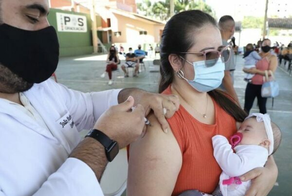 Photo of Quase 2 mil conquistenses foram vacinados nesse sábado (12) e estoque de AstraZeneca termina