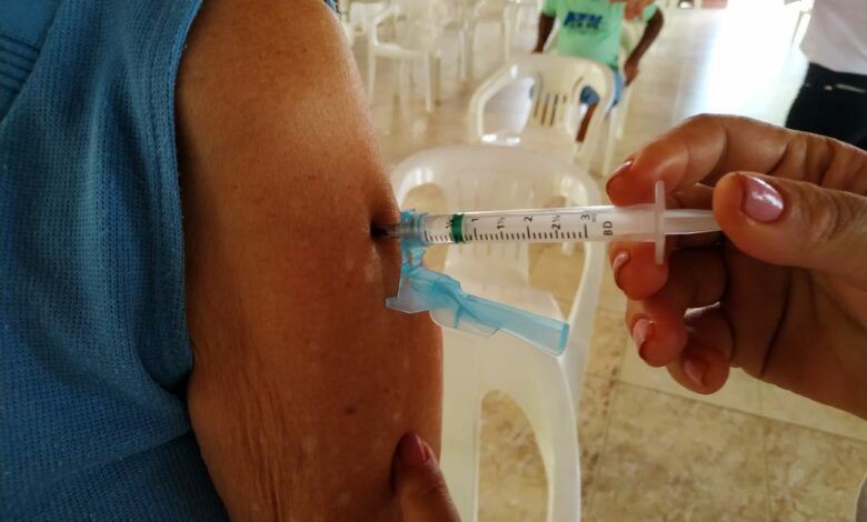 Photo of Mutirão vai vacinar conquistenses com 50 anos ou mais até as 22 horas desta terça
