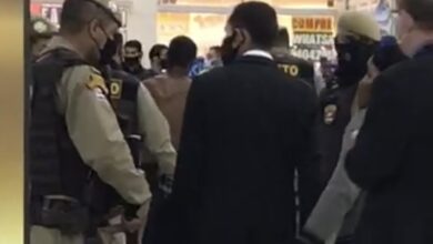 Photo of Conquista: Homem é preso após cair de teto em shopping e ameaçar segurança com uma faca; veja o vídeo