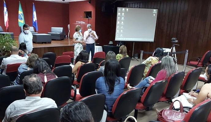 Photo of Alunos das escolas estaduais da Bahia também terão aulas aos sábados; secretaria da educação discute protocolos