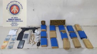 Photo of Dois jovens de 18 anos são presos com submetralhadora e 15 tabletes de maconha dentro de carro em Conquista