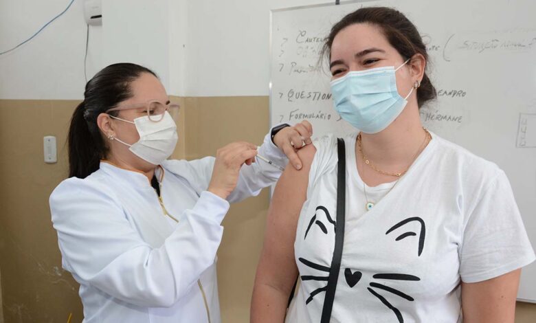 Photo of Vacinação contra Covid em Conquista: 3ª e 2ª doses acontece nesta segunda-feira