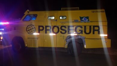 Photo of Conquista: Ônibus e carro-forte se envolvem em acidente na BA-262; confira os detalhes da polícia