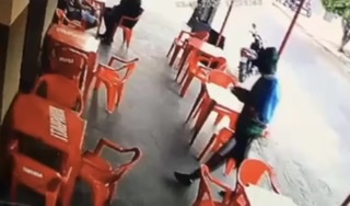 Photo of Vídeo mostra momento exato em que homem foi morto a tiros em bar de Conquista
