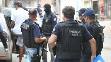 Photo of Governo quadruplica valor de prêmio pago a policias por apreensão de armas na Bahia
