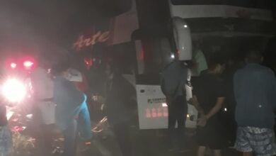 Photo of Região: Acidente entre ônibus e caminhão deixa três mortos e vários feridos