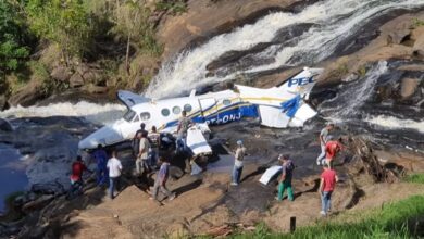 Photo of Avião com Marília Mendonça cai em MG, assessoria diz que cantora está bem