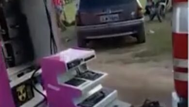 Photo of Vídeo: Ambulância é usada para puxar ‘paredão’ de som em evento no sul da Bahia