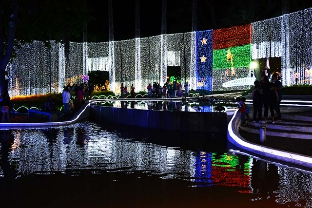 Photo of Conquista: Prefeita Sheila e Xangai ligam iluminação natalina da Praça Tancredo Neves e público aprova novidades