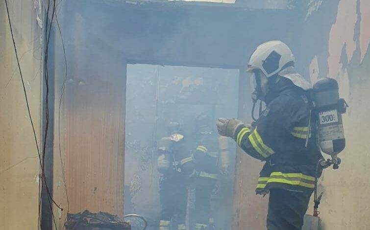 Photo of Casa fica destruída após pegar fogo em Jequié