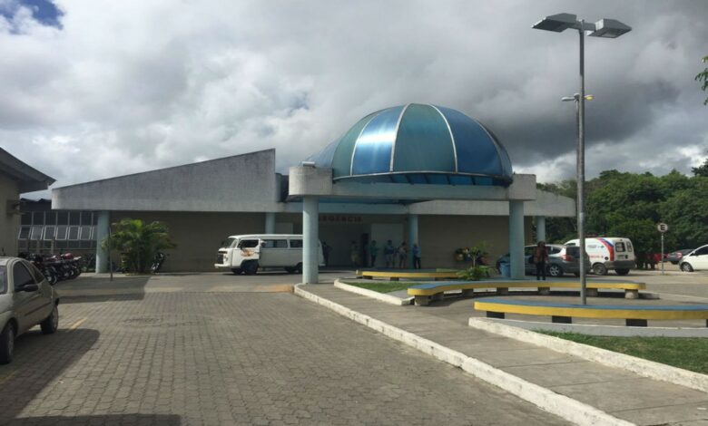 Photo of Policial militar é atingido com quatro tiros por vereador durante briga de trânsito no sul da Bahia