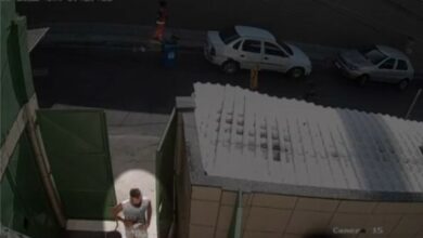 Photo of Homem armado invade colégio e assalta estudantes na Bahia