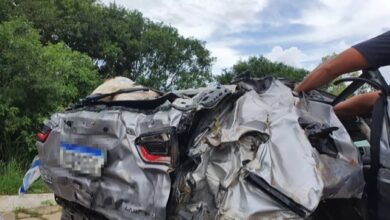 Photo of Quatro pessoas morrem após carro cair em ribanceira na Bahia; vítimas foram identificadas