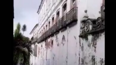 Photo of Parte do telhado de igreja do século 18 desaba após forte chuva na Bahia