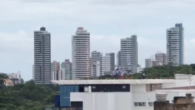 Photo of Homem morre após helicóptero com funcionários da Petrobras fazer pouso forçado na Bahia; 12 feridos foram resgatados