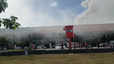 Photo of Incêndio atinge Atacadão em Vitória da Conquista; veja os vídeos
