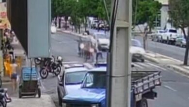 Photo of Região: Vídeo mostra momento em que estudante é atropelada em faixa de pedestre; adolescente foi socorrida para a UPA