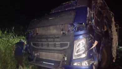 Photo of Dois caminhoneiros morrem após grave acidente no sul da Bahia