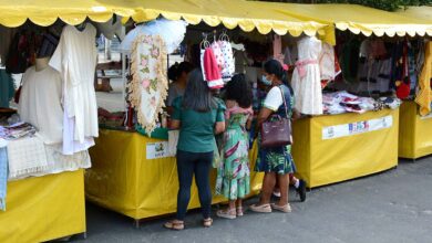 Photo of Conquista: Feira de Economia Solidária movimenta o comércio do Dia das Mães no Centro da cidade