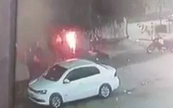 Photo of Região: Vídeo mostra mulher com o corpo pegando fogo após briga por ciúmes