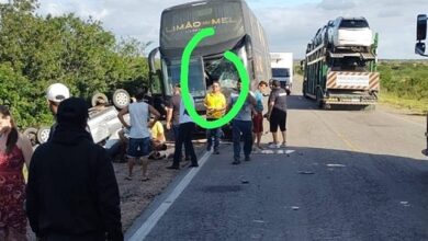 Photo of Acidente entre dois carros e ônibus da banda Limão com Mel deixa feridos na BR-116