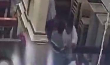 Photo of Vídeo mostra coroinha sendo atacado com faca durante missa na Bahia