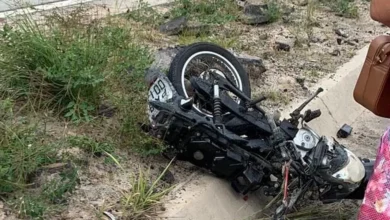 Photo of Tragédia: Pai, mãe e filha morrem após grave acidente entre carro e moto