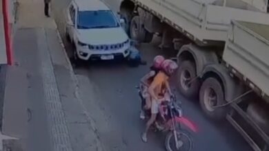 Photo of Região: Vídeo mostra momento em que ciclista é atingida por carreta