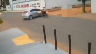 Photo of Vídeo mostra exato momento de acidente entre carro e moto na região
