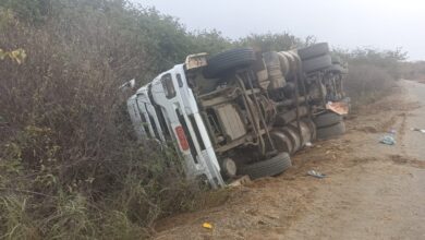 Photo of Caminhão se envolve em acidente na região